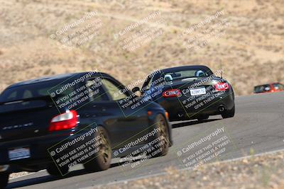 media/Oct-01-2022-Team Topak Racing (Sat) [[f860fb51be]]/2-Inter Low 2/session 1 turn 3/